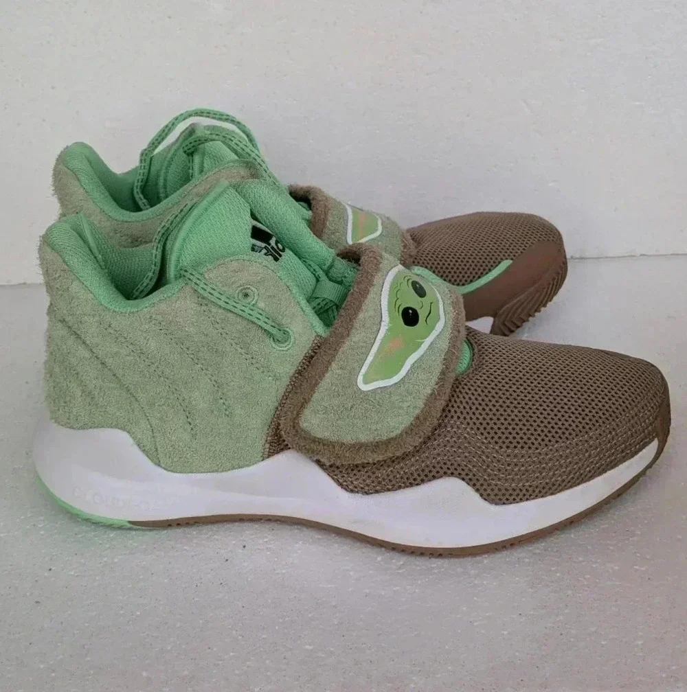Adidas Deep Threat Baby Yoda Star Wars Shoes size- 7-(40 EU) Used once in excell